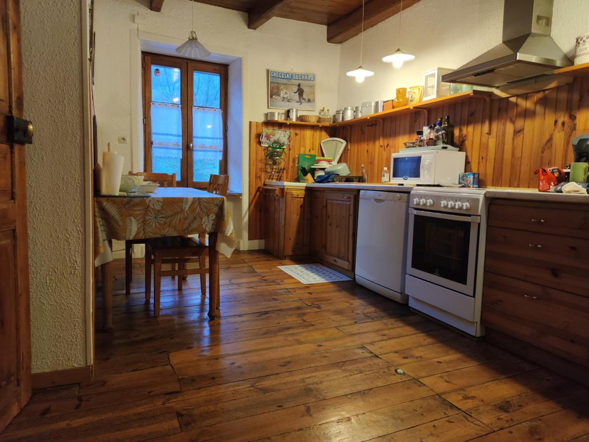Maison Familiale Et Authentique Saint-Jacques-des-Blats Extérieur photo